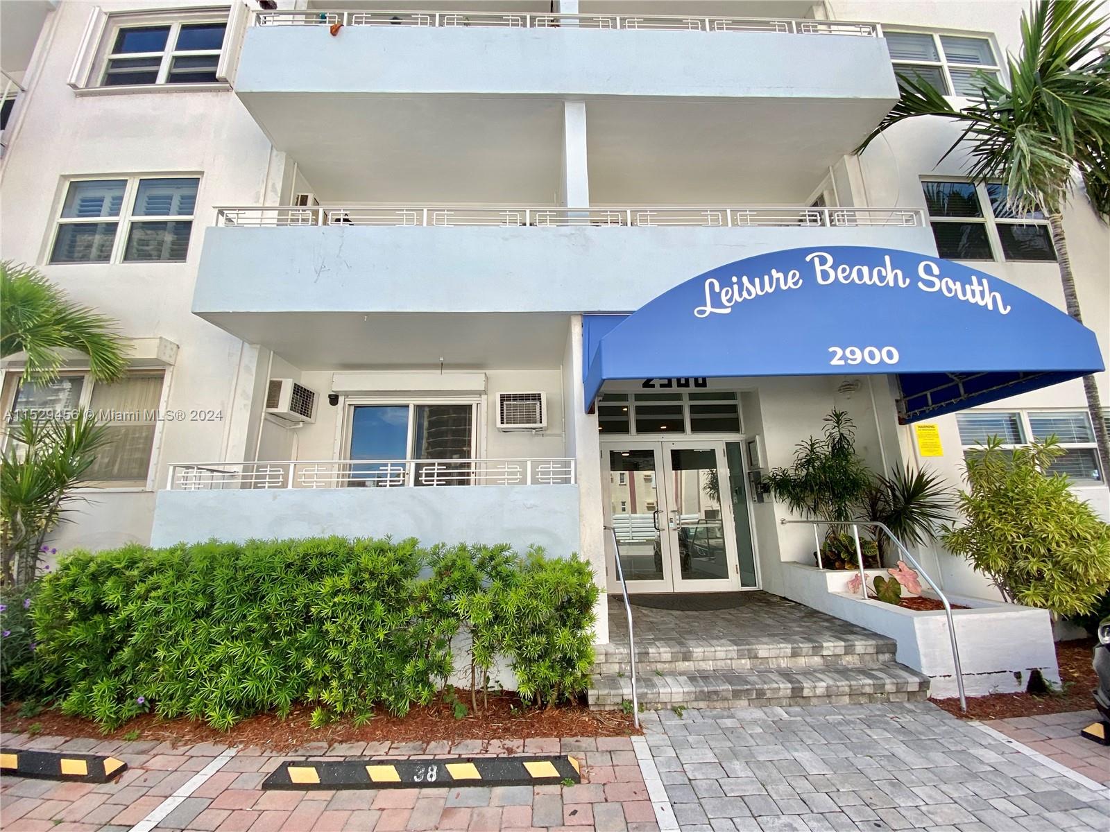 2900 Banyan St Unit: 104