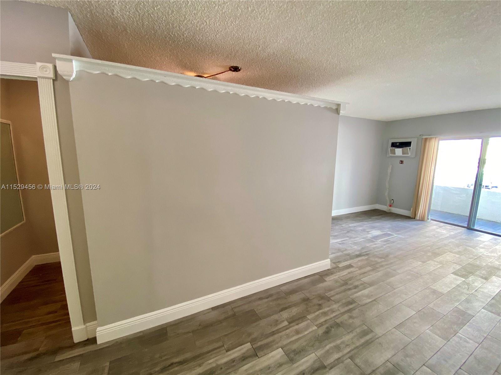 2900 Banyan St Unit: 104