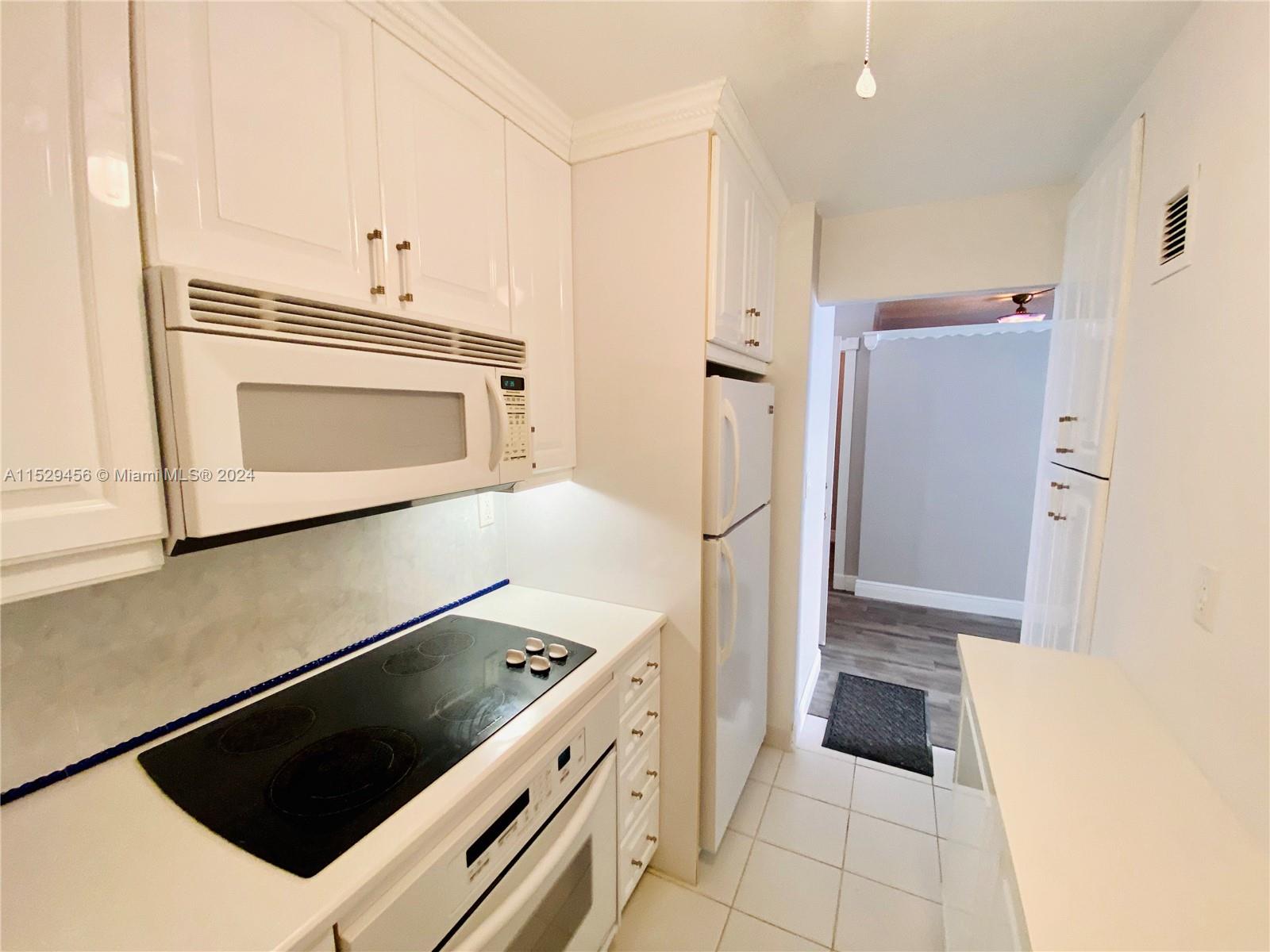2900 Banyan St Unit: 104
