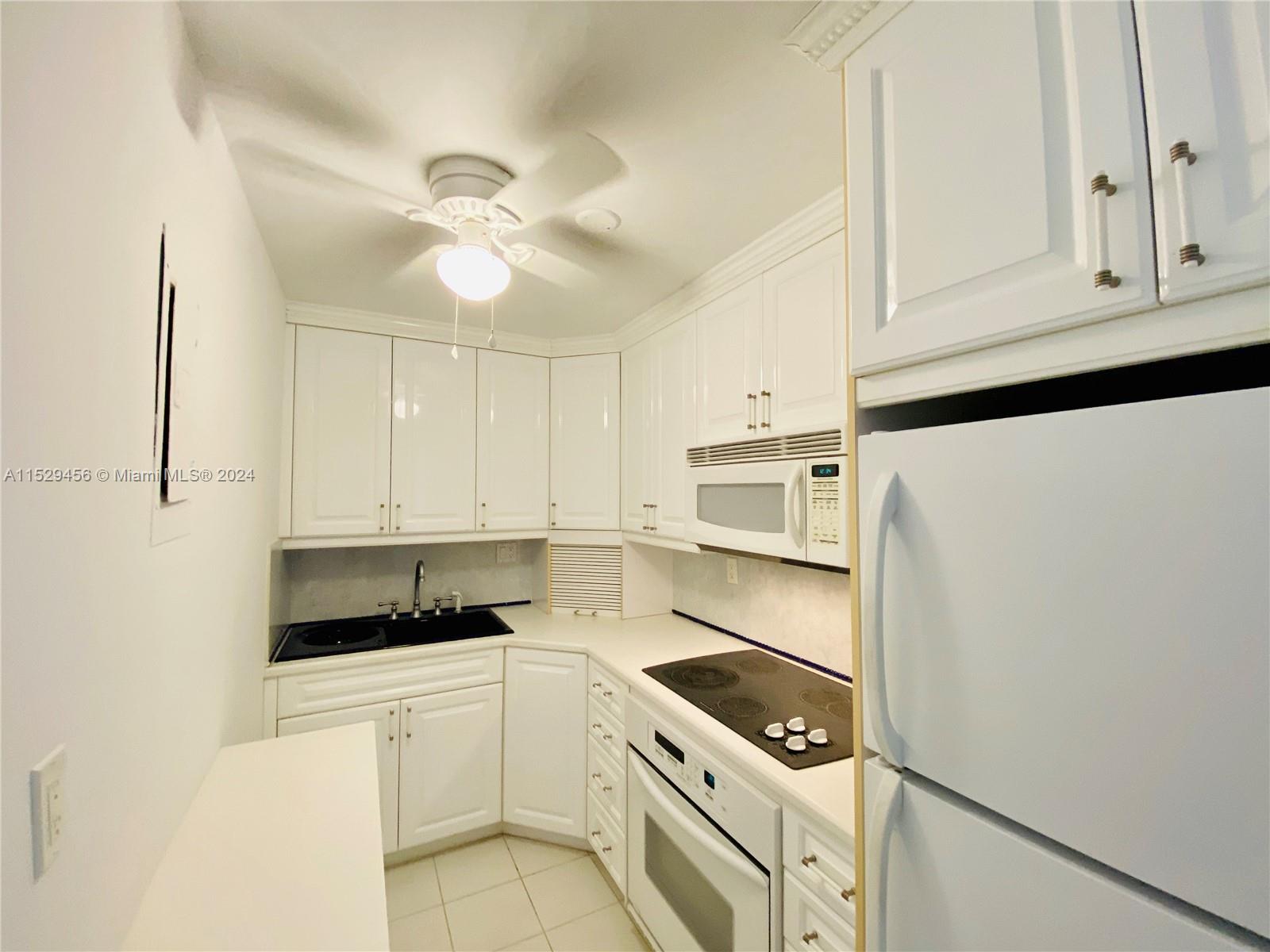 2900 Banyan St Unit: 104