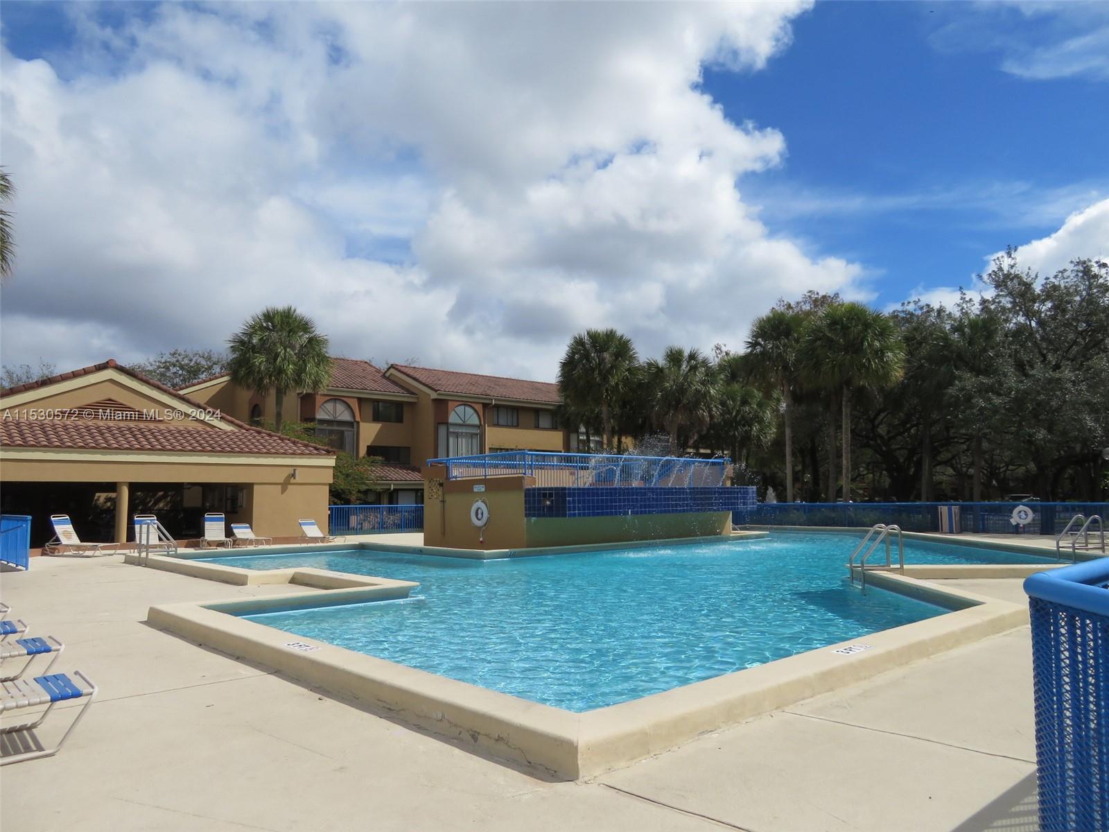 15575 N Miami Lakeway N Unit: 210