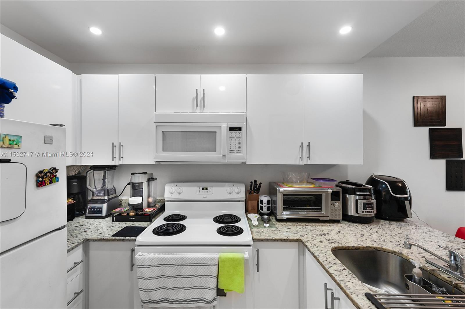 755 SW 6th St Unit: 5