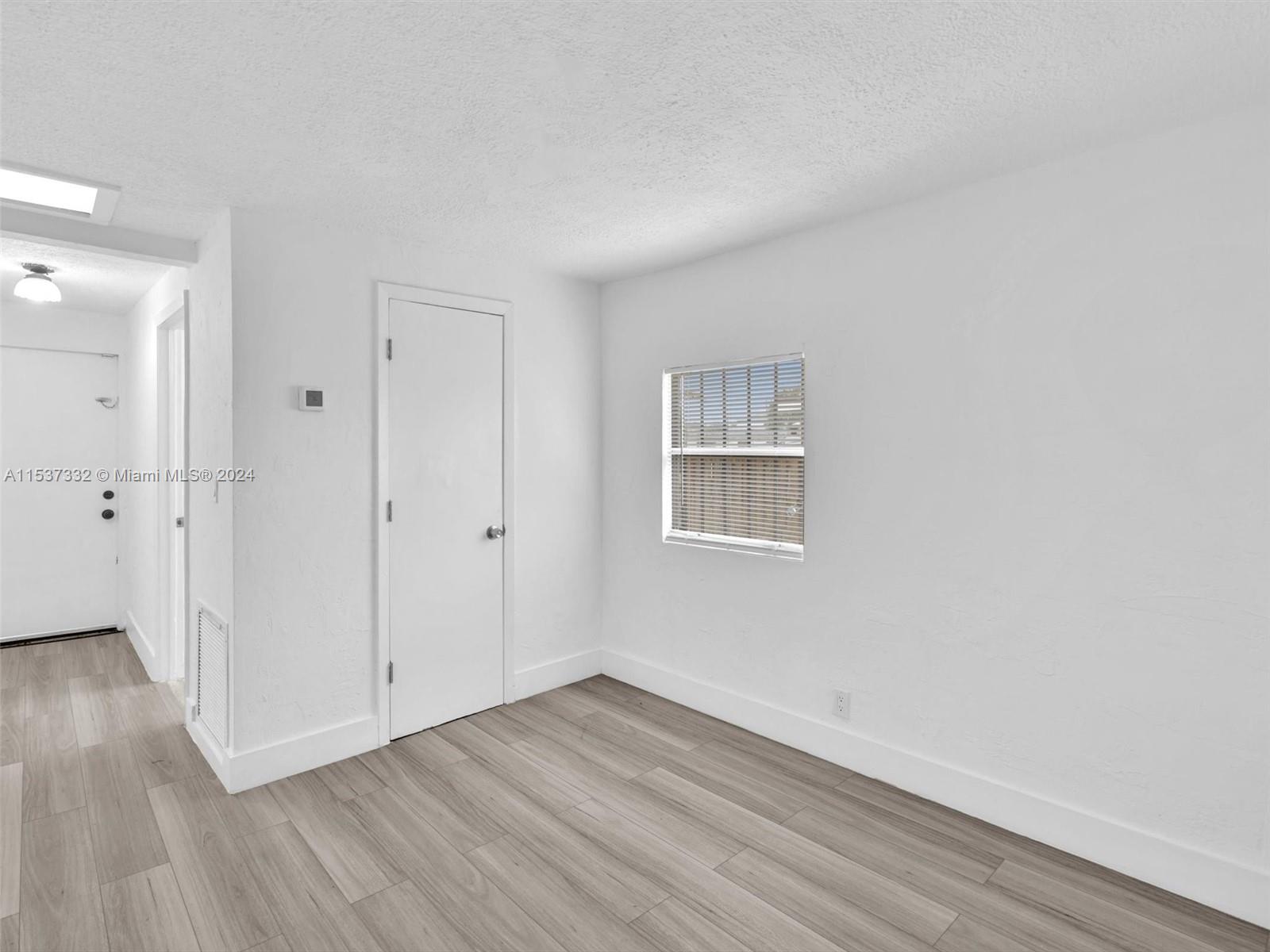 700 NW 9th Ave