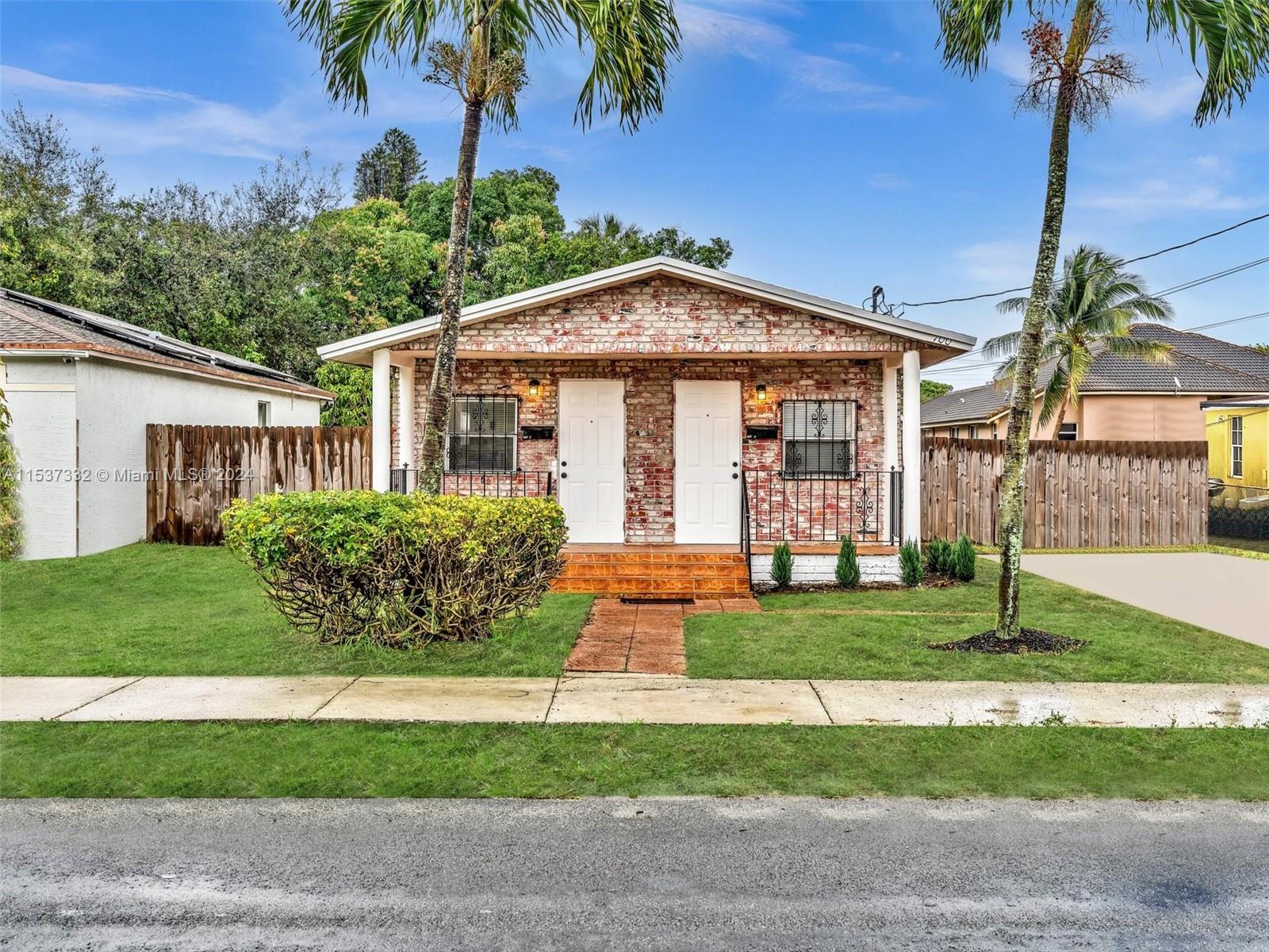 700 NW 9th Ave