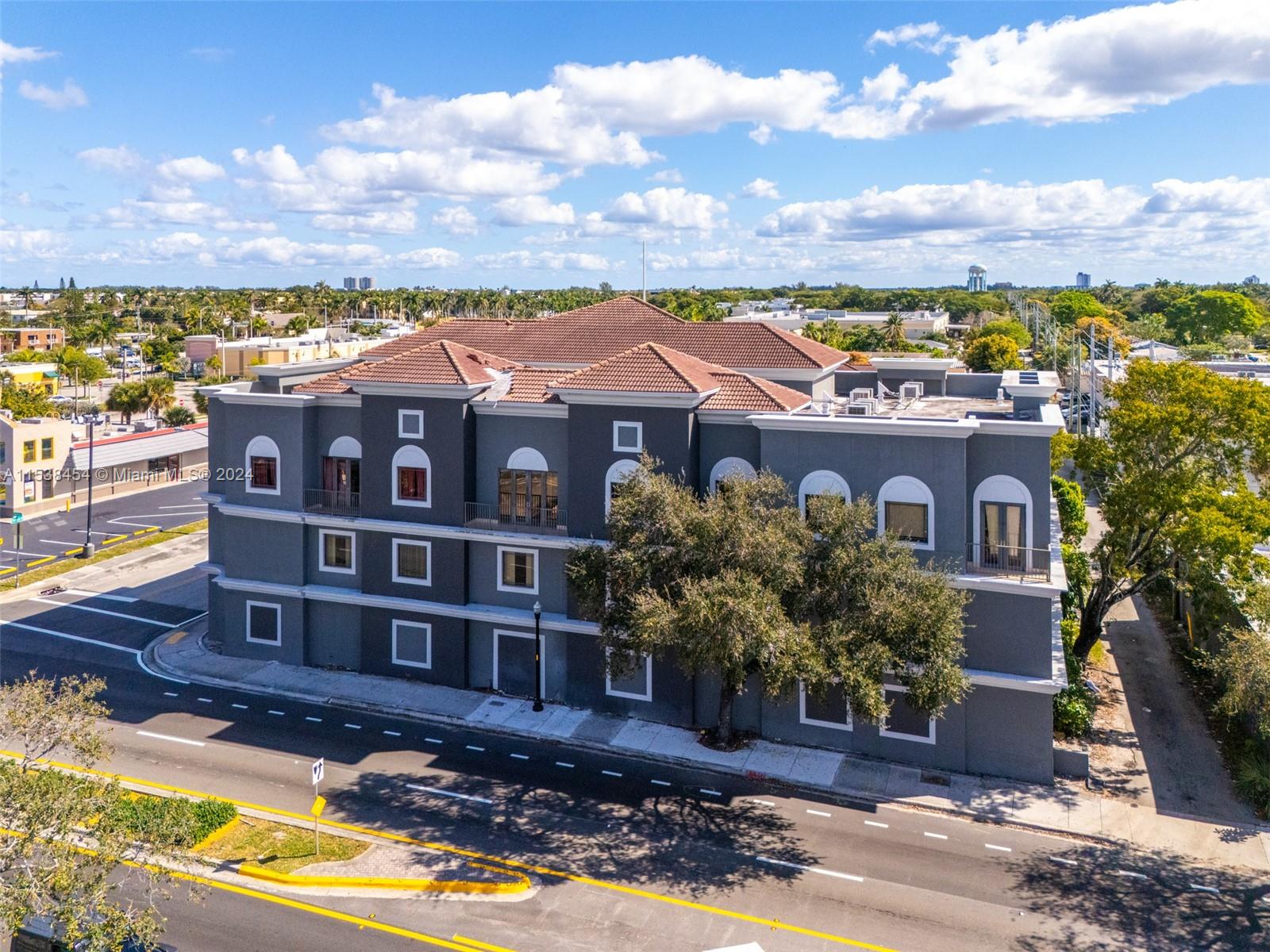 2227 N Federal Hwy