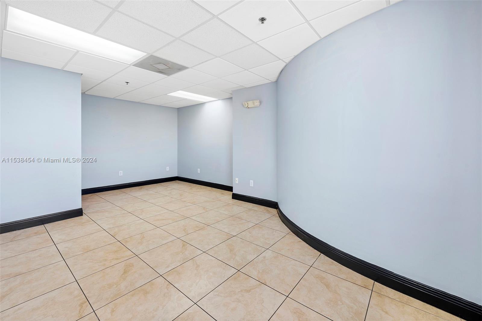 2227 N Federal Hwy