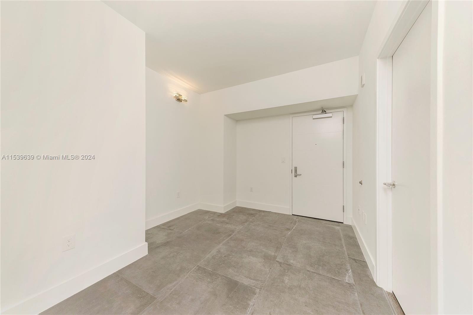 1010 BRICKELL AV # 4304