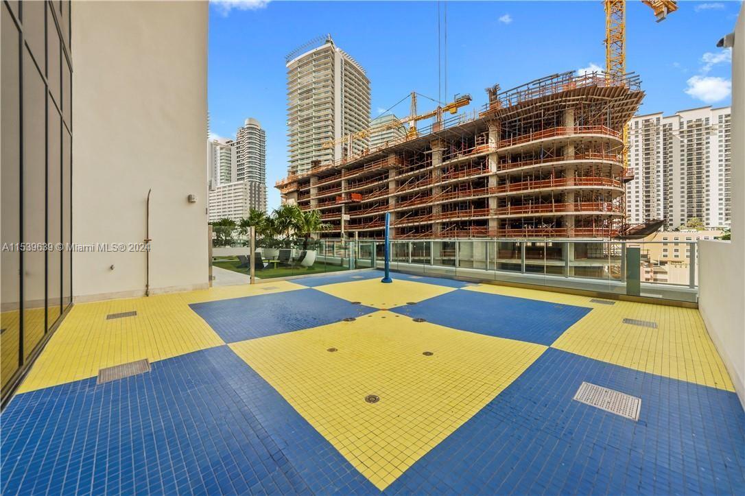 1010 BRICKELL AV # 4304