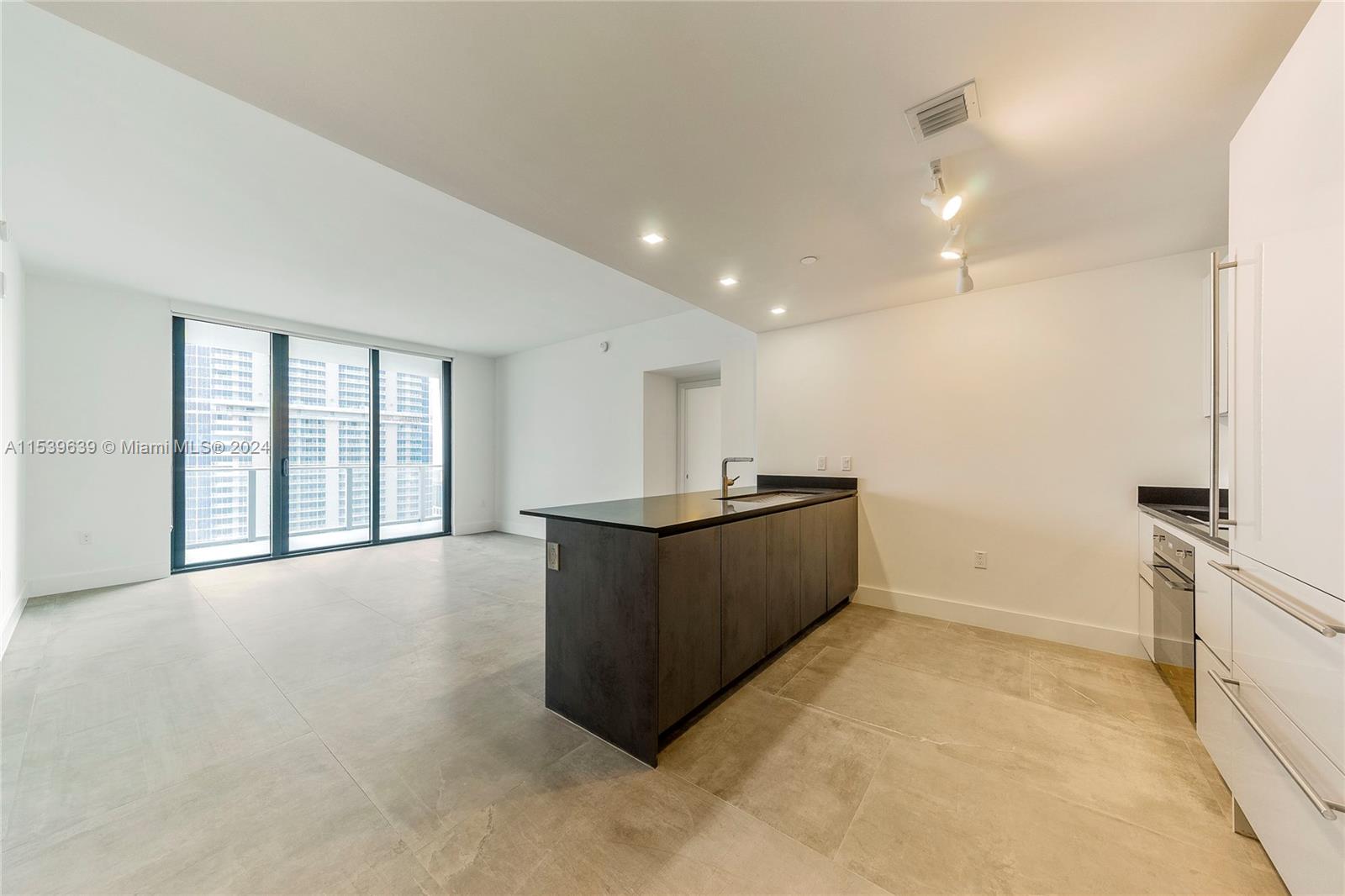 1010 BRICKELL AV # 4304