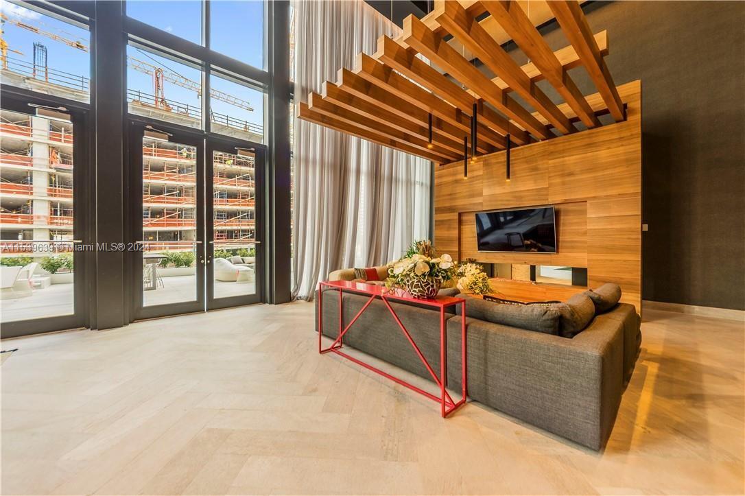 1010 BRICKELL AV # 4304