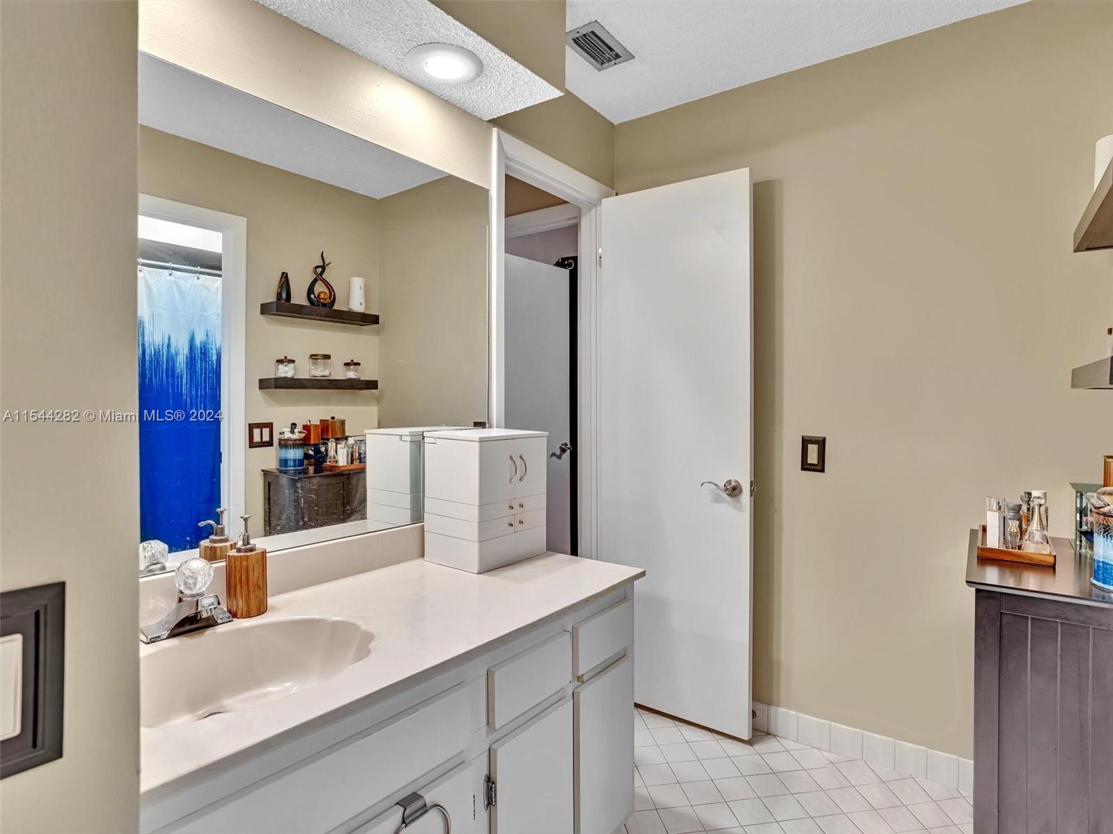 4870 SW 152nd Pl # 93 Unit: G-93