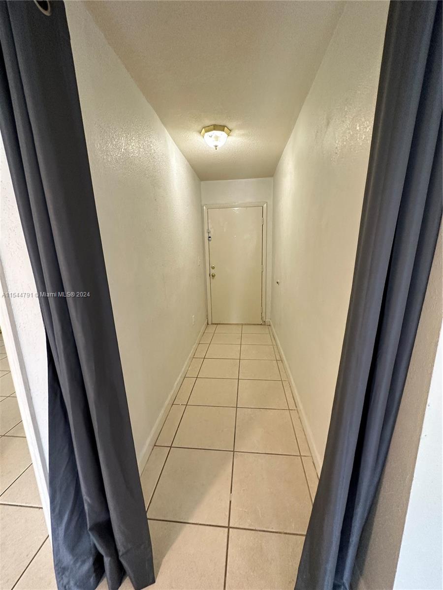 1950 W 54 St # 204