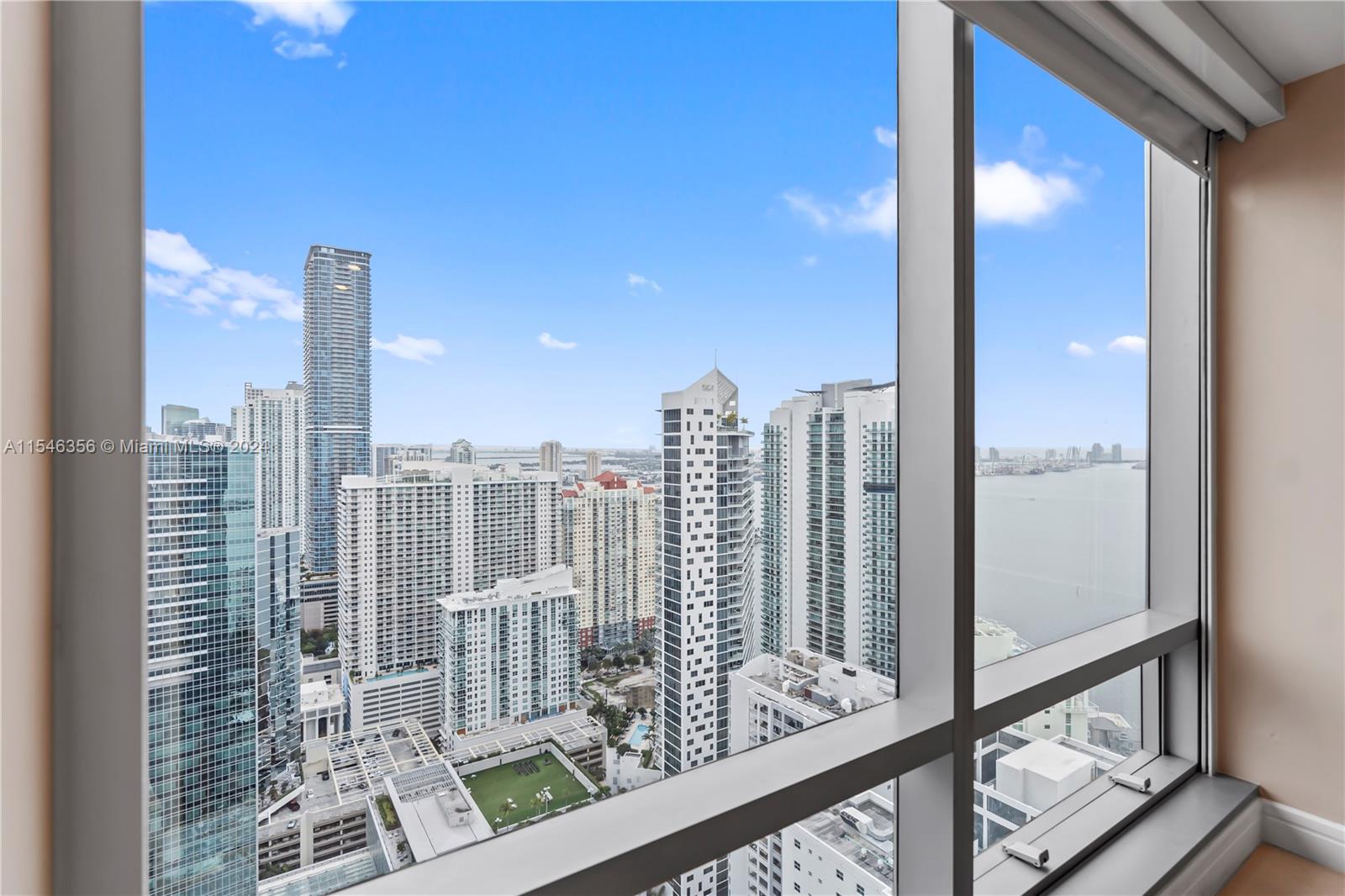 1425 Brickell Ave # 44D
