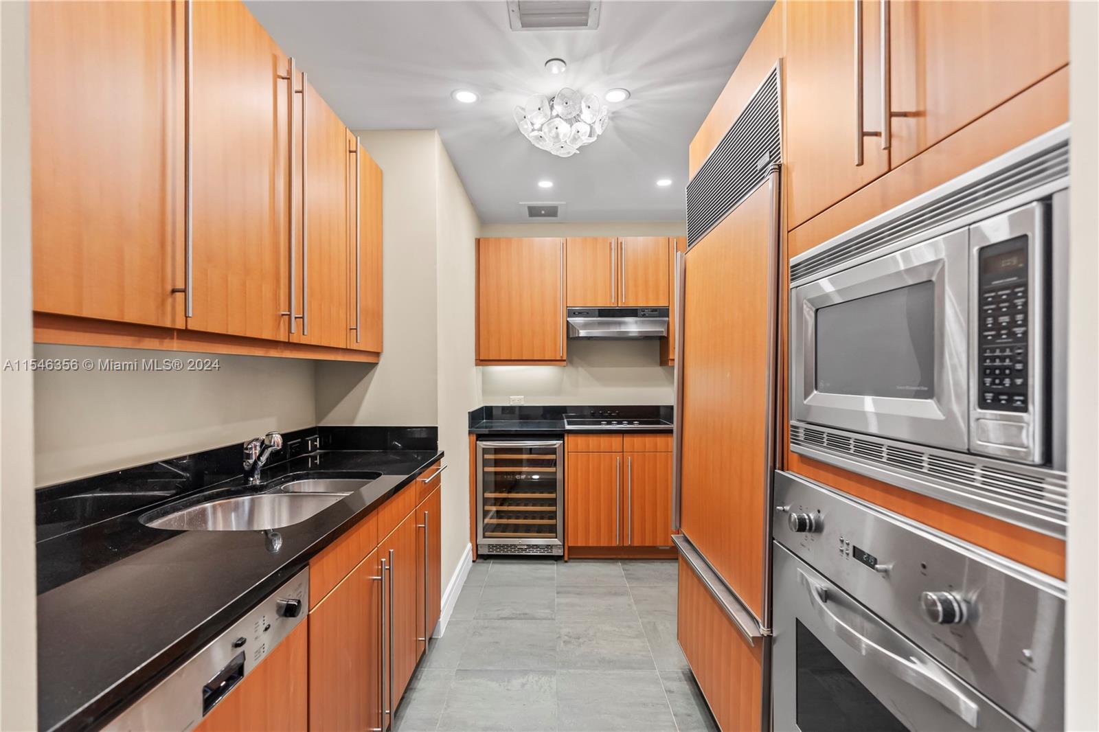 1425 Brickell Ave # 44D