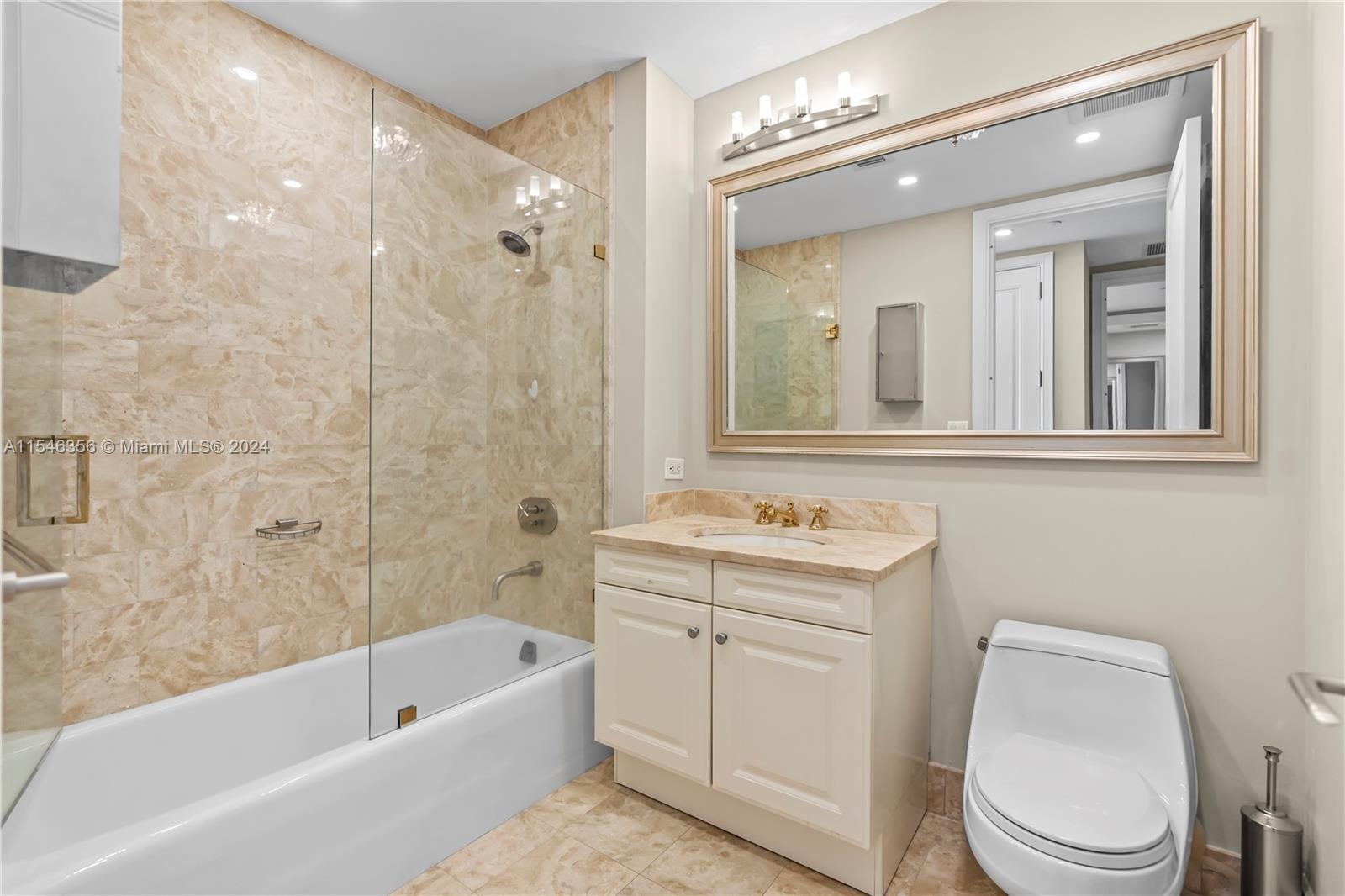 1425 Brickell Ave # 44D