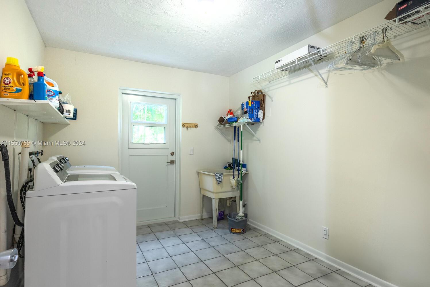 11780 Hermitage Dr # 11780