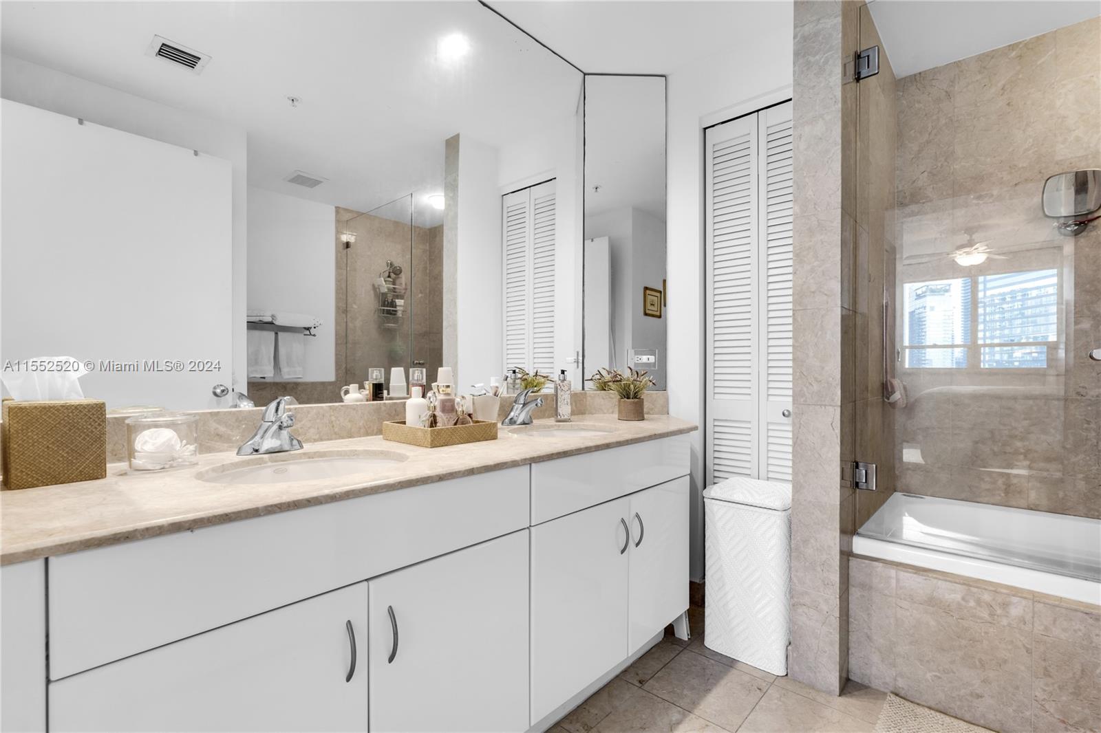 801 Brickell Key Blvd # 2602