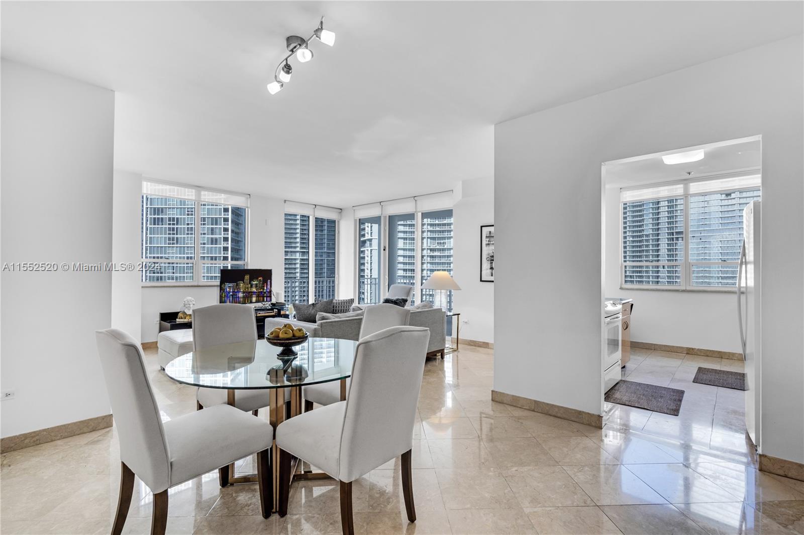801 Brickell Key Blvd # 2602