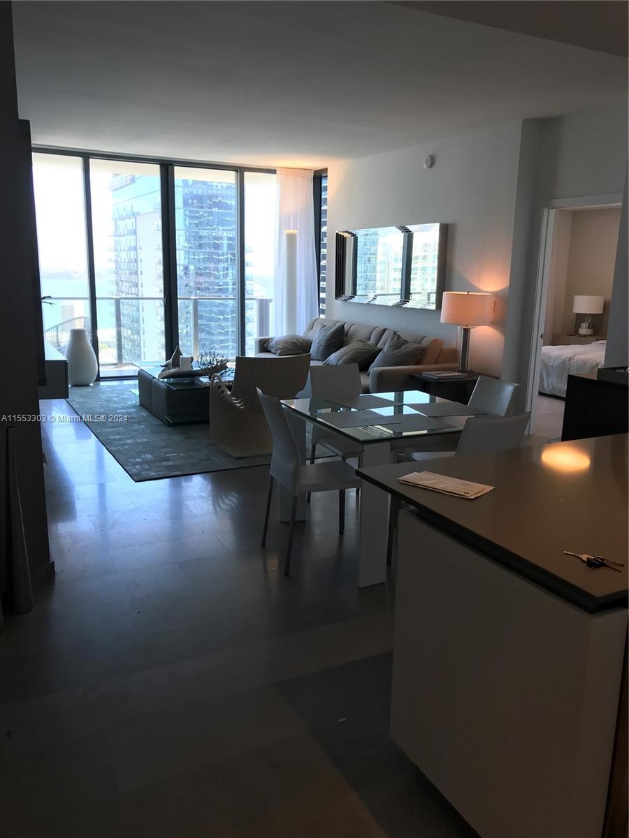 88 SE 7th St # 3509