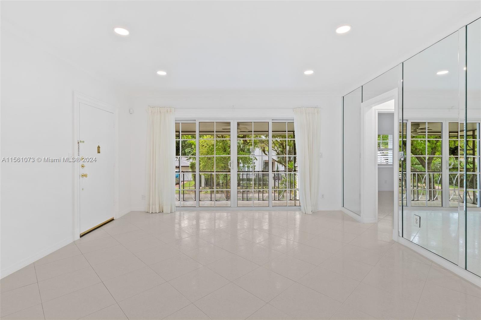 925 Palermo Ave # 2B