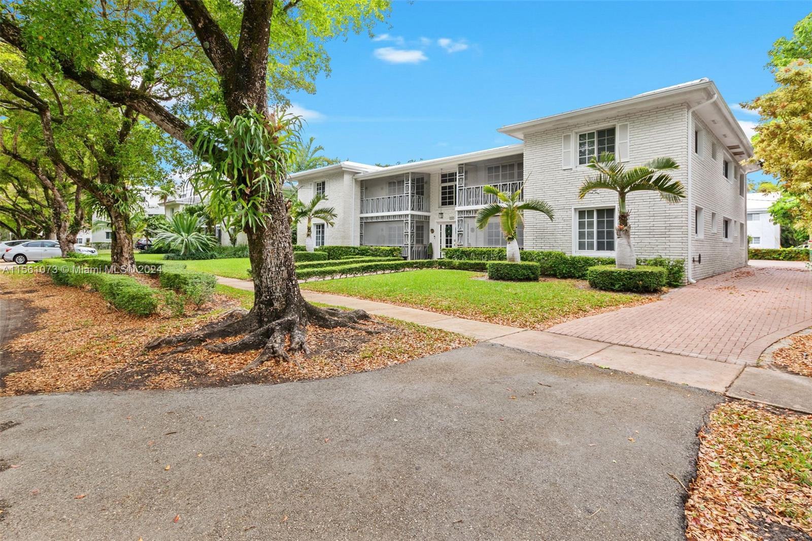 925 Palermo Ave # 2B