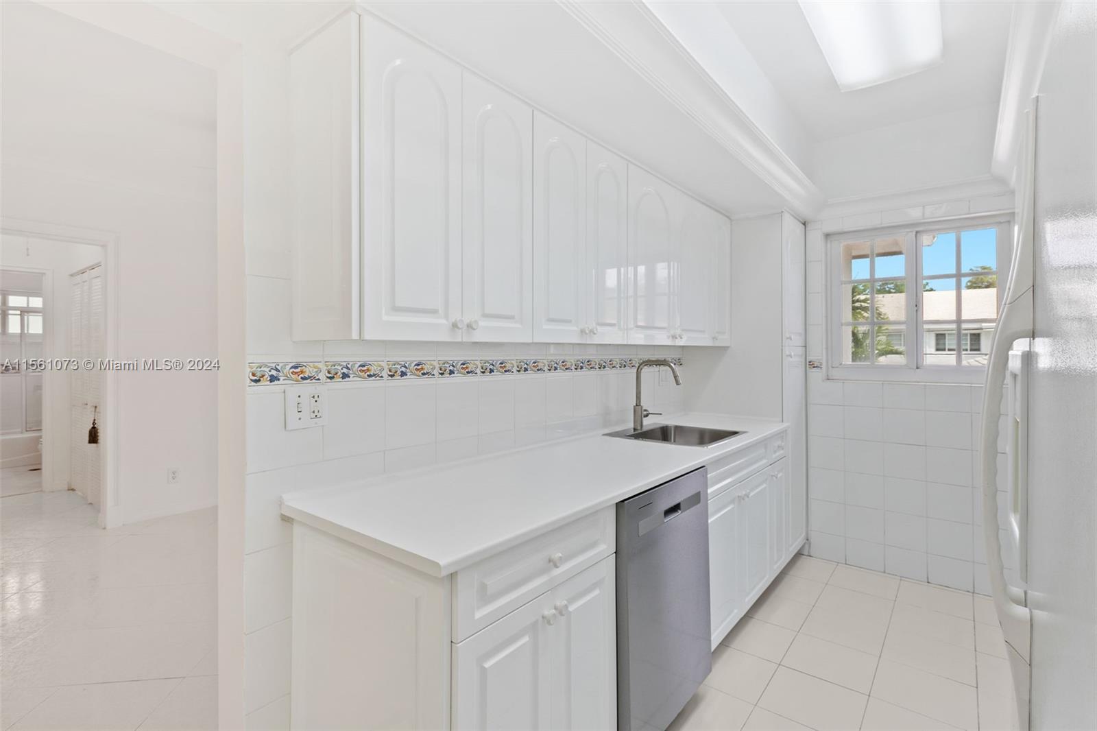 925 Palermo Ave # 2B