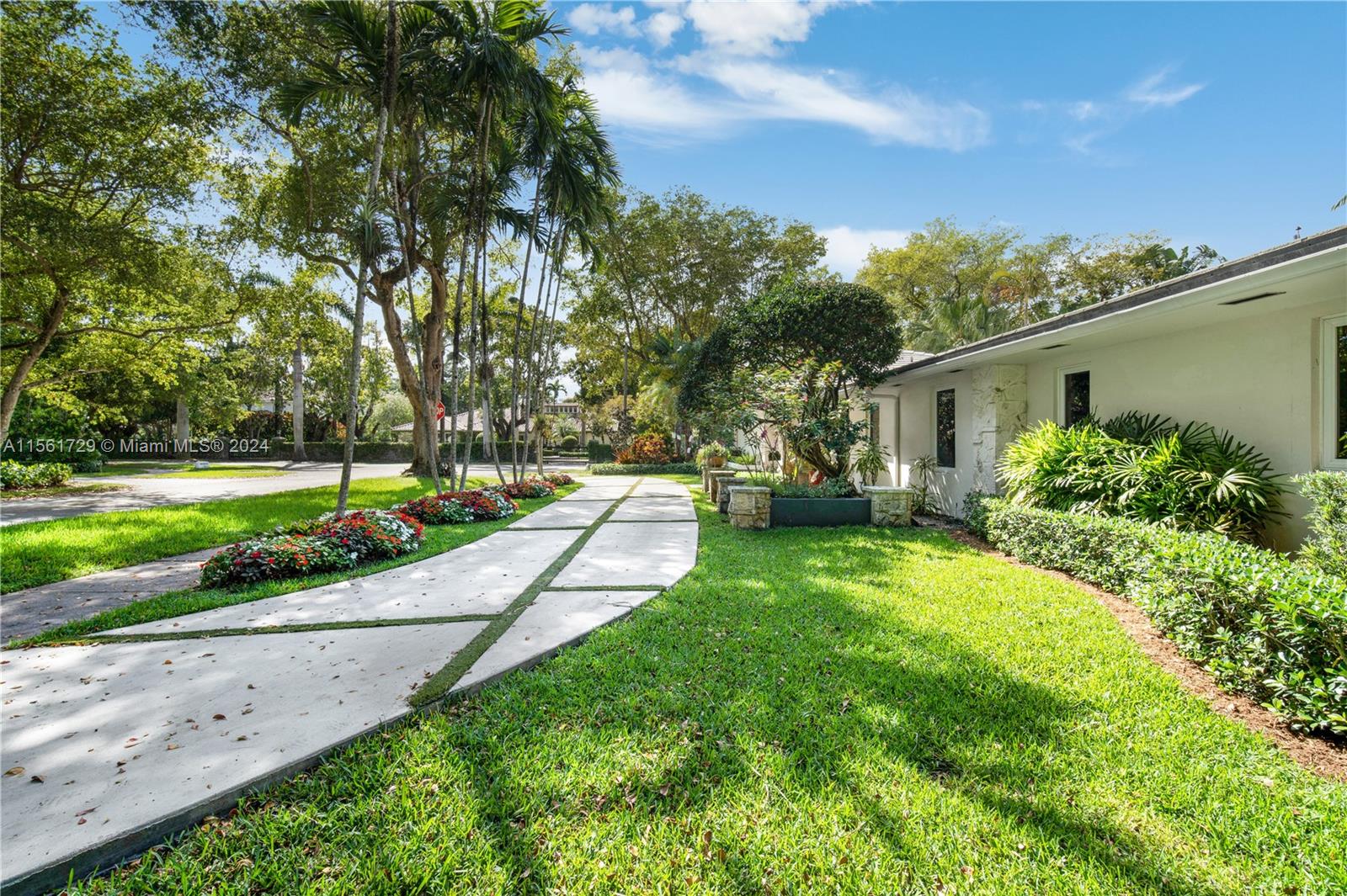 751 Calatrava Ave