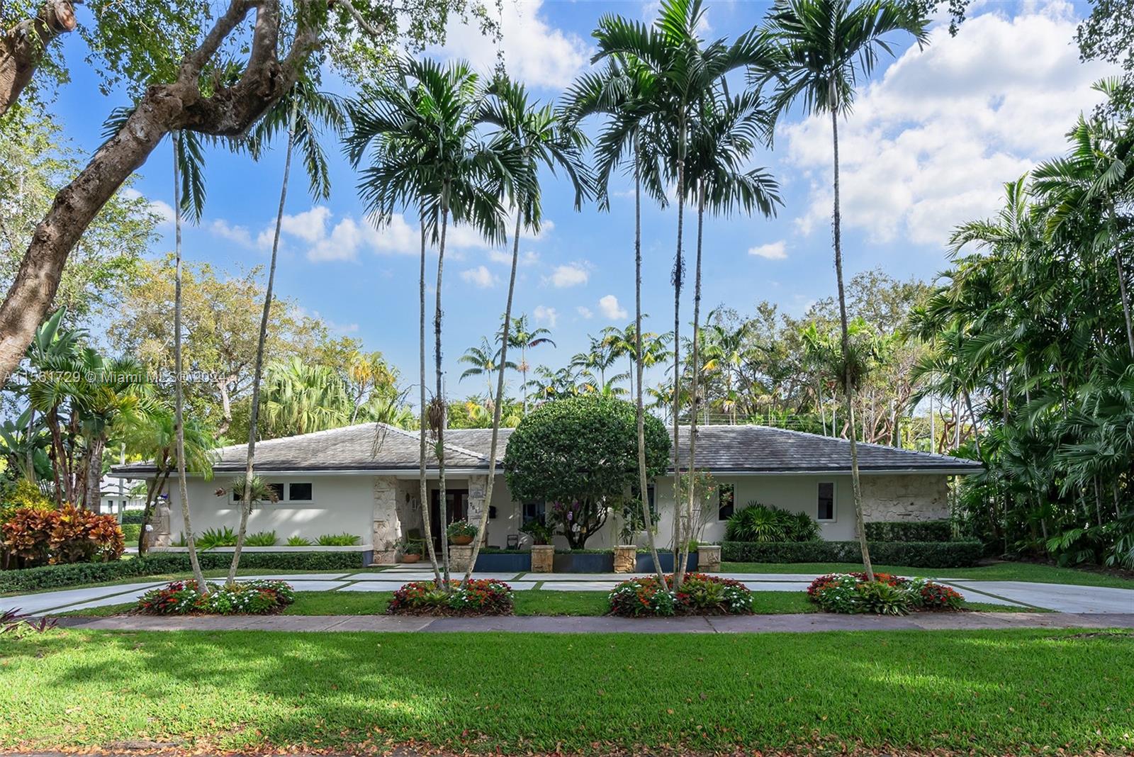 751 Calatrava Ave