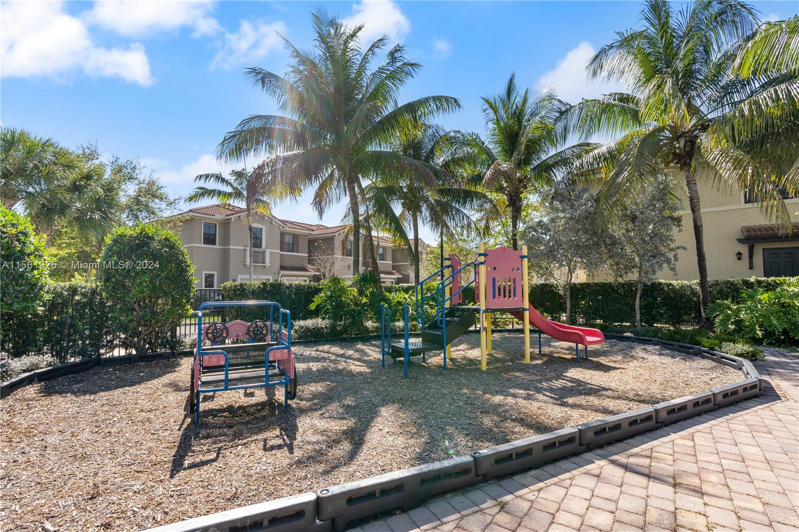 3351 NW 10th Ave # 3351