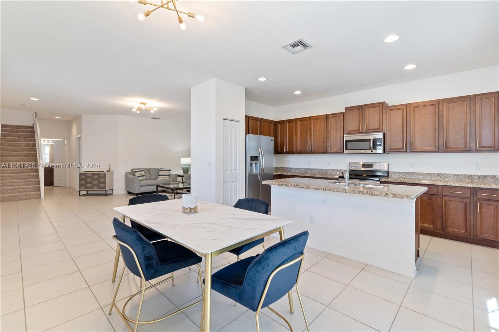 3351 NW 10th Ave # 3351