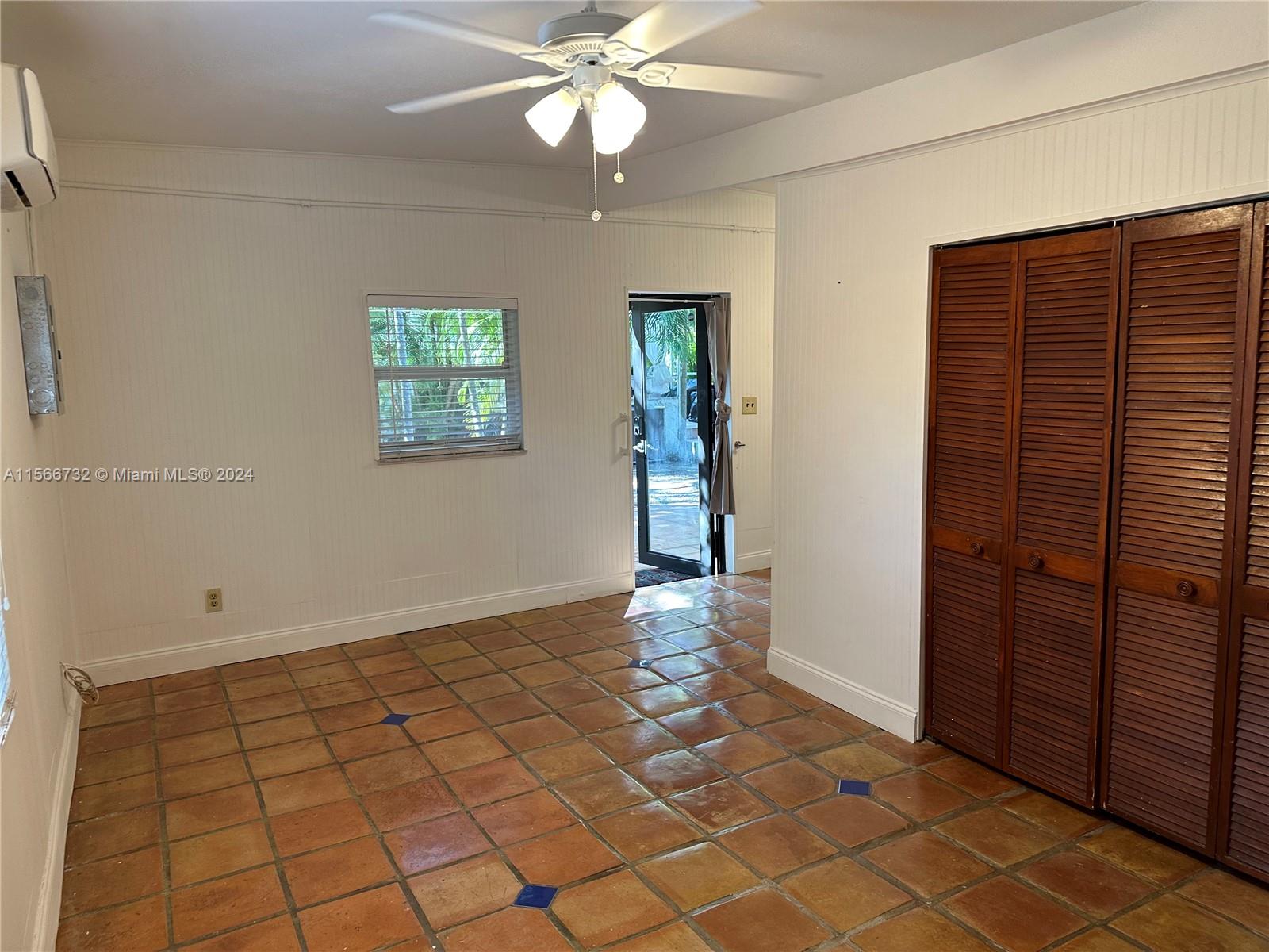 2107 Alhambra Cir # 2107