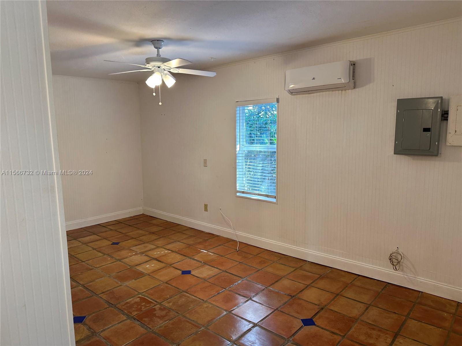 2107 Alhambra Cir # 2107