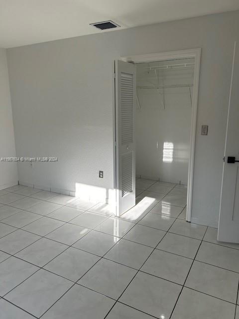 3165 SW 26th St # 1