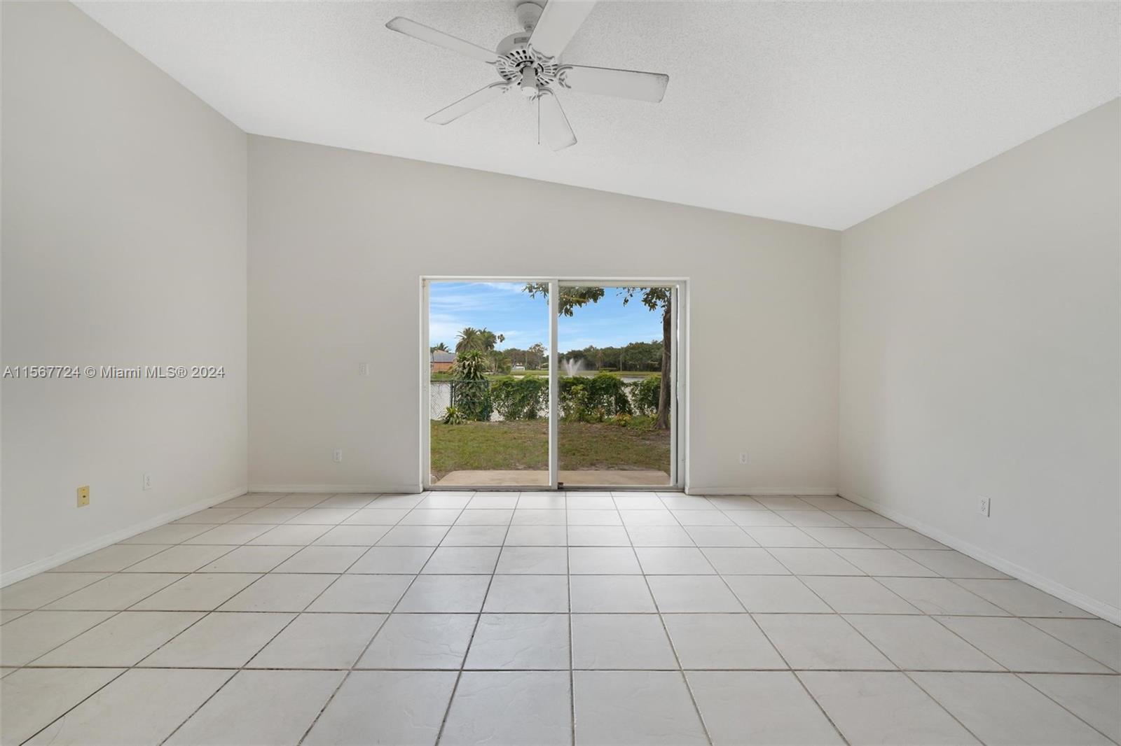 2372 SW 102nd Ave