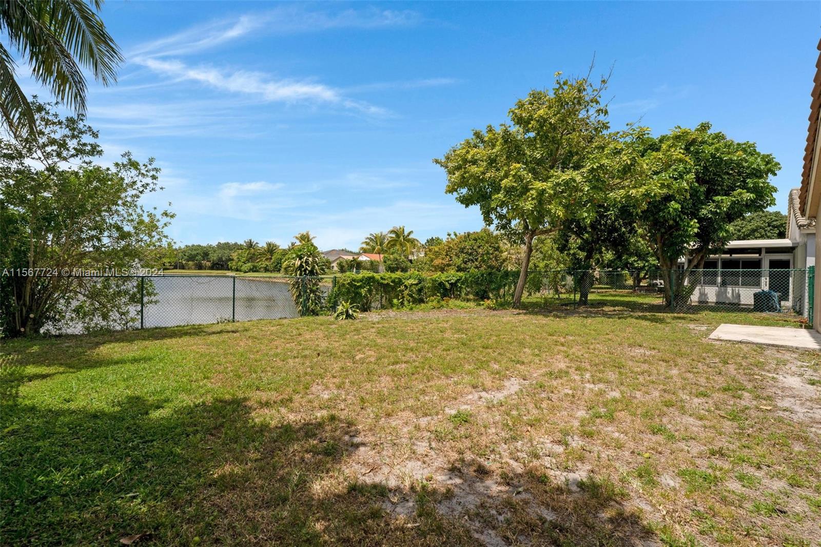 2372 SW 102nd Ave