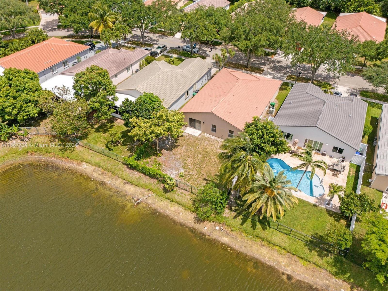 2372 SW 102nd Ave