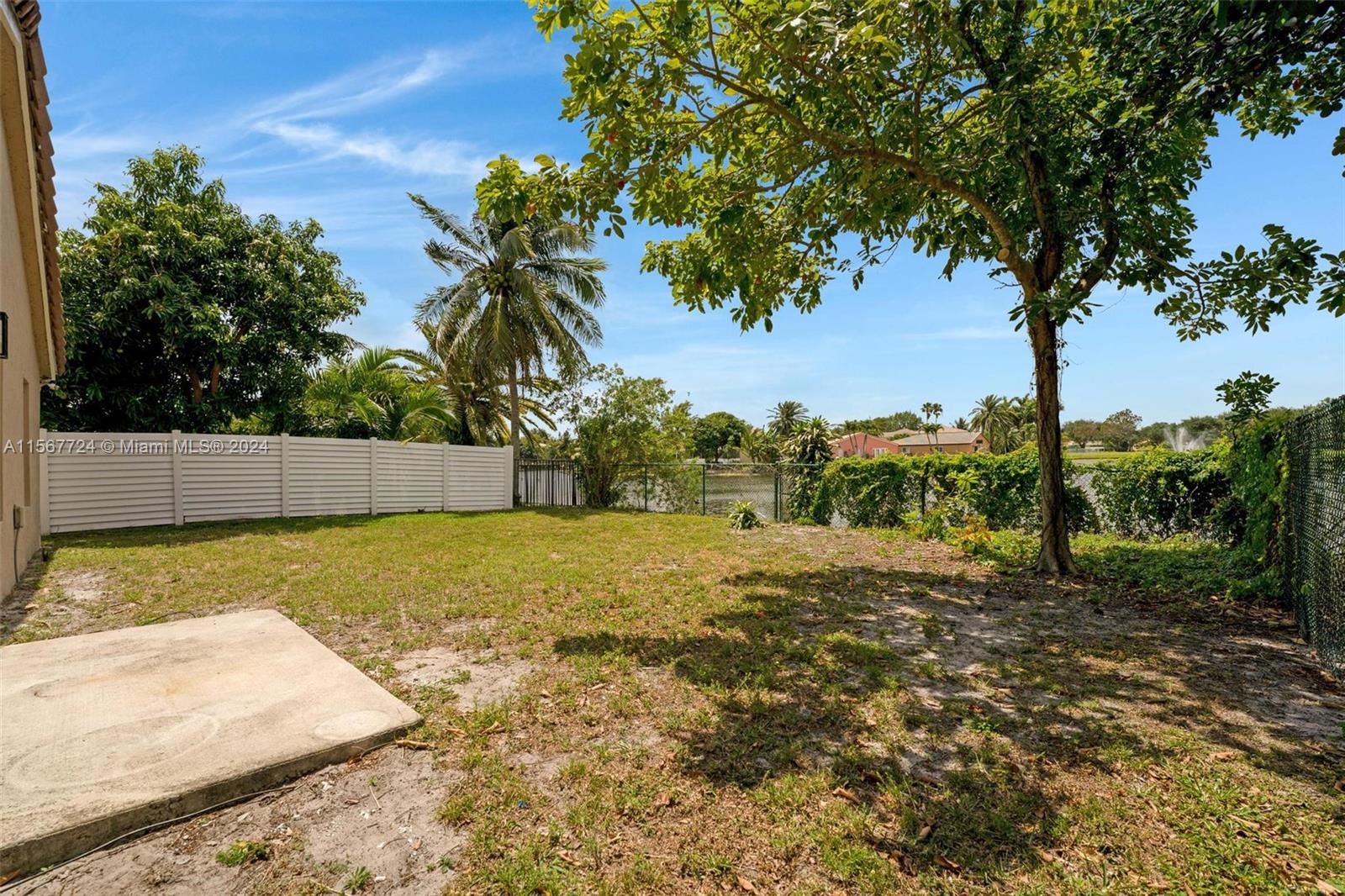2372 SW 102nd Ave