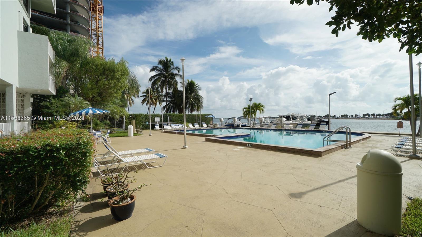 150 SE 25th Rd # 11F