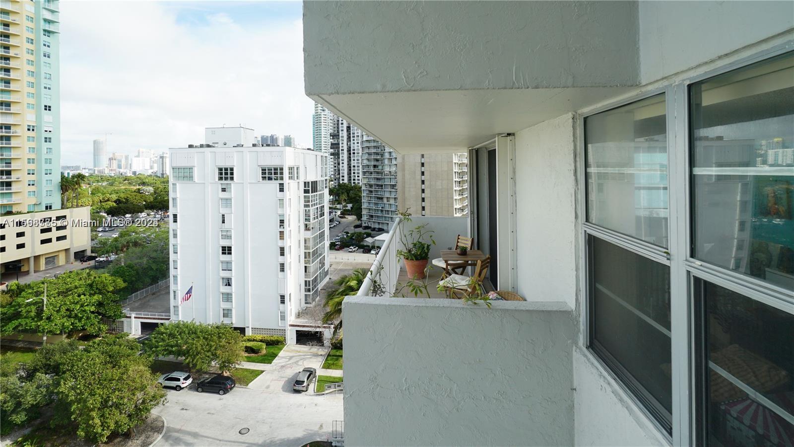 150 SE 25th Rd # 11F