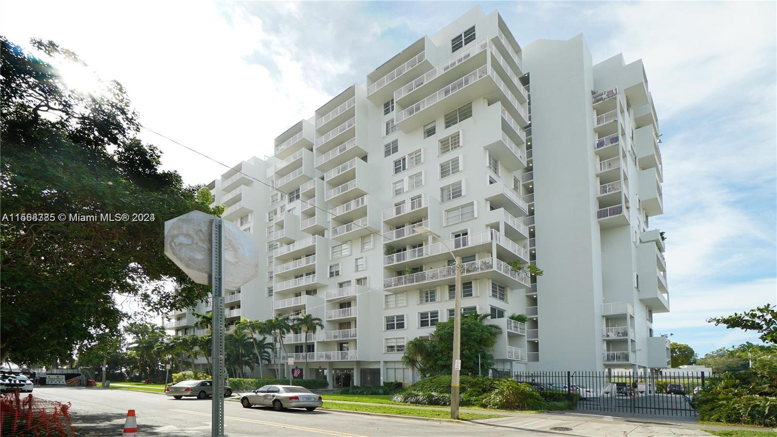 150 SE 25th Rd # 11F