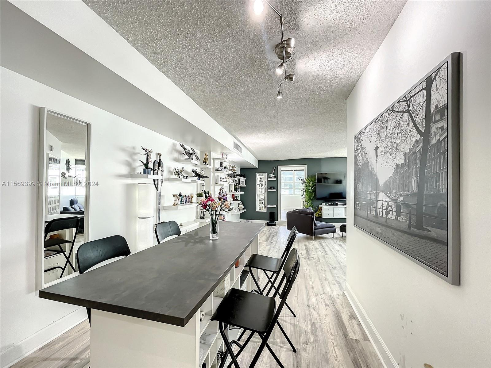 999 Brickell Bay Dr # 1010