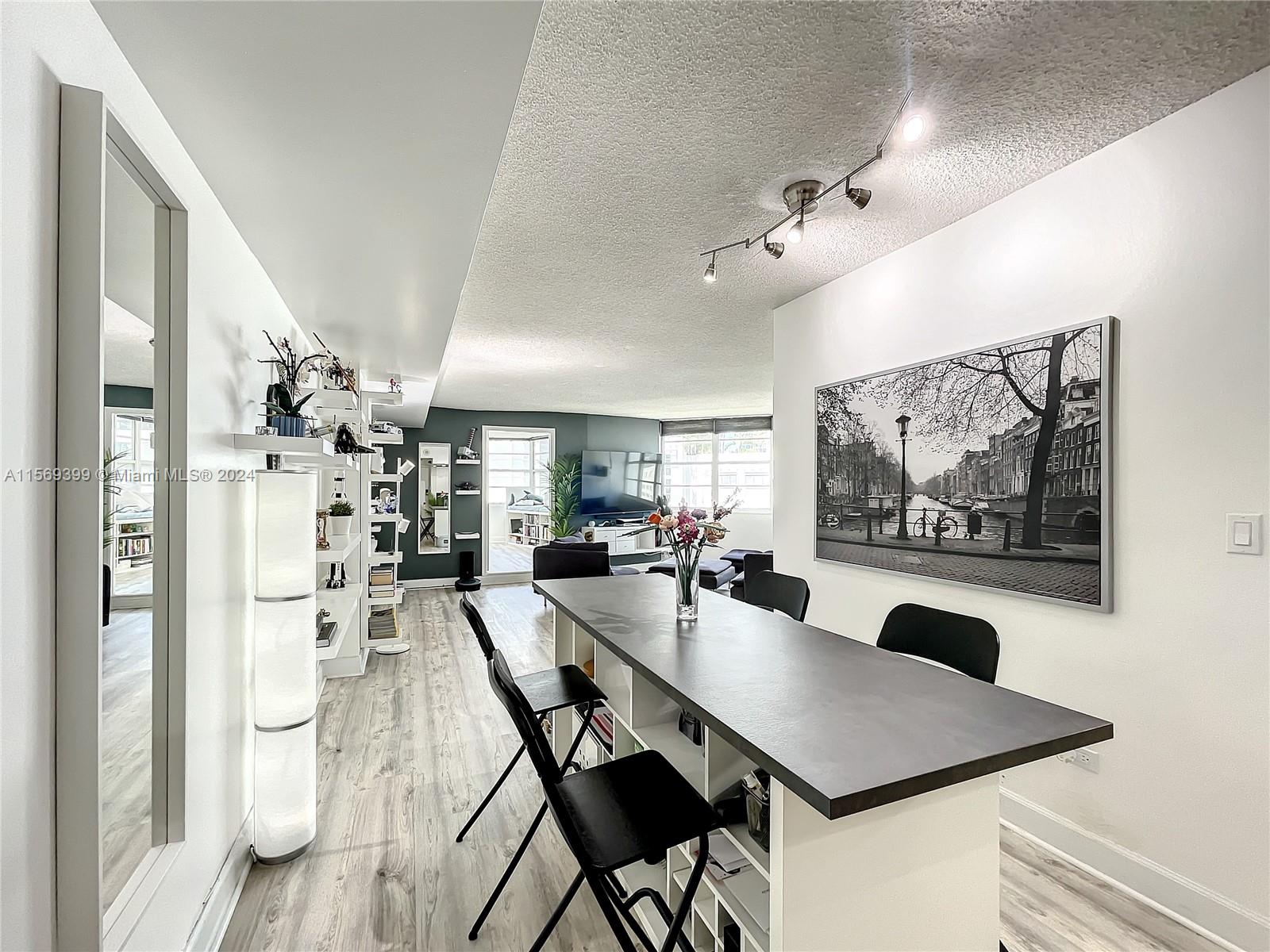 999 Brickell Bay Dr # 1010