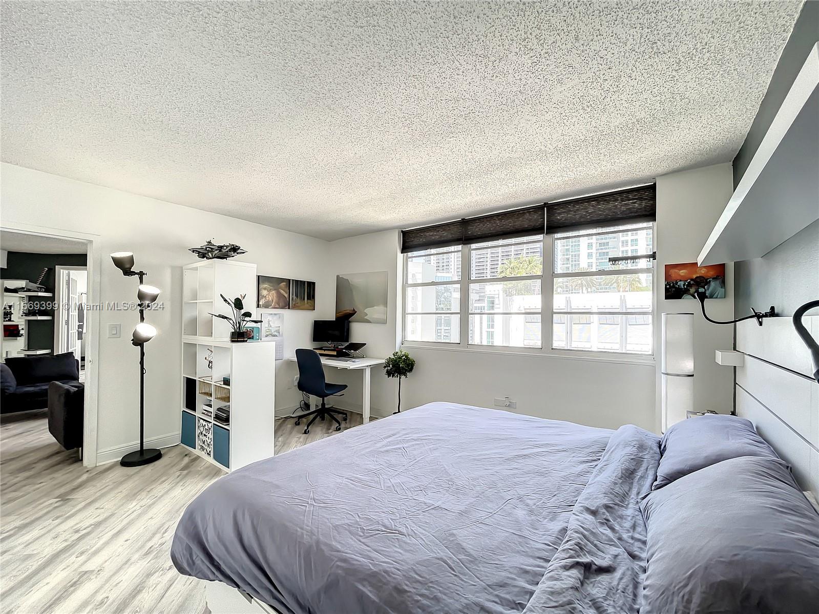999 Brickell Bay Dr # 1010
