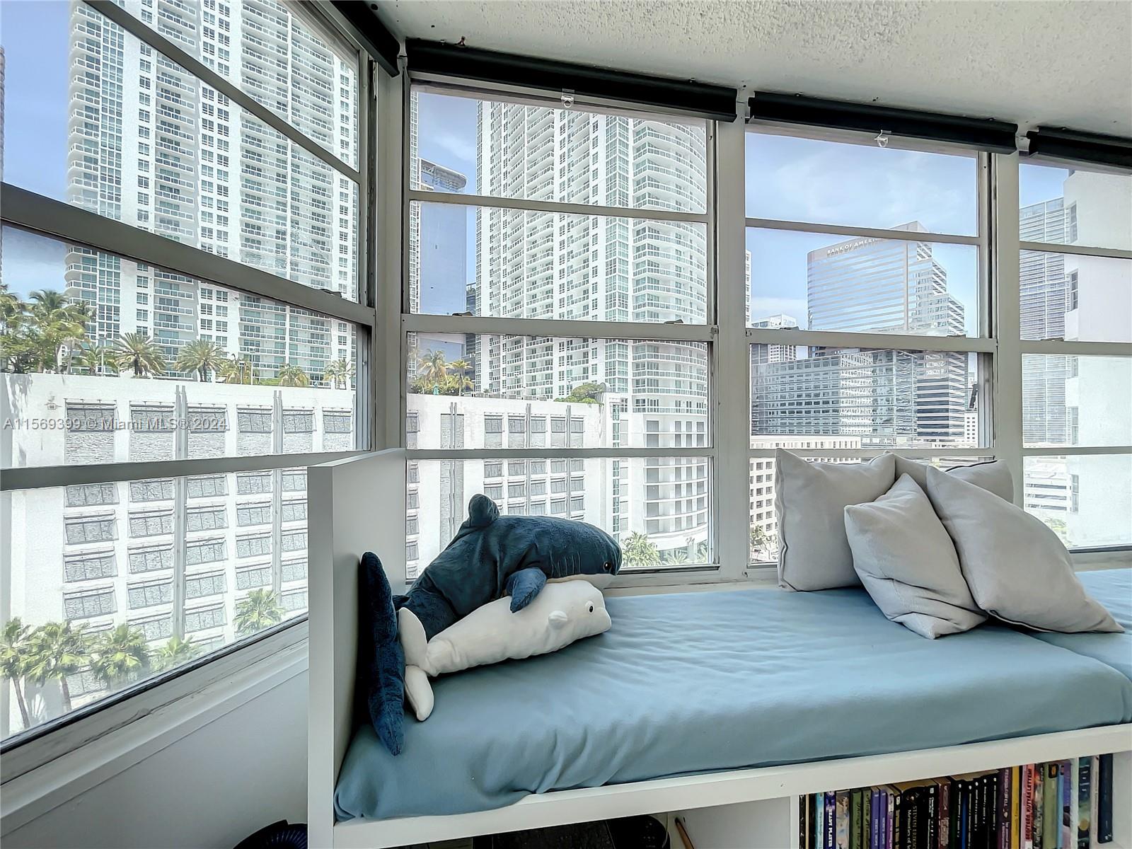 999 Brickell Bay Dr # 1010