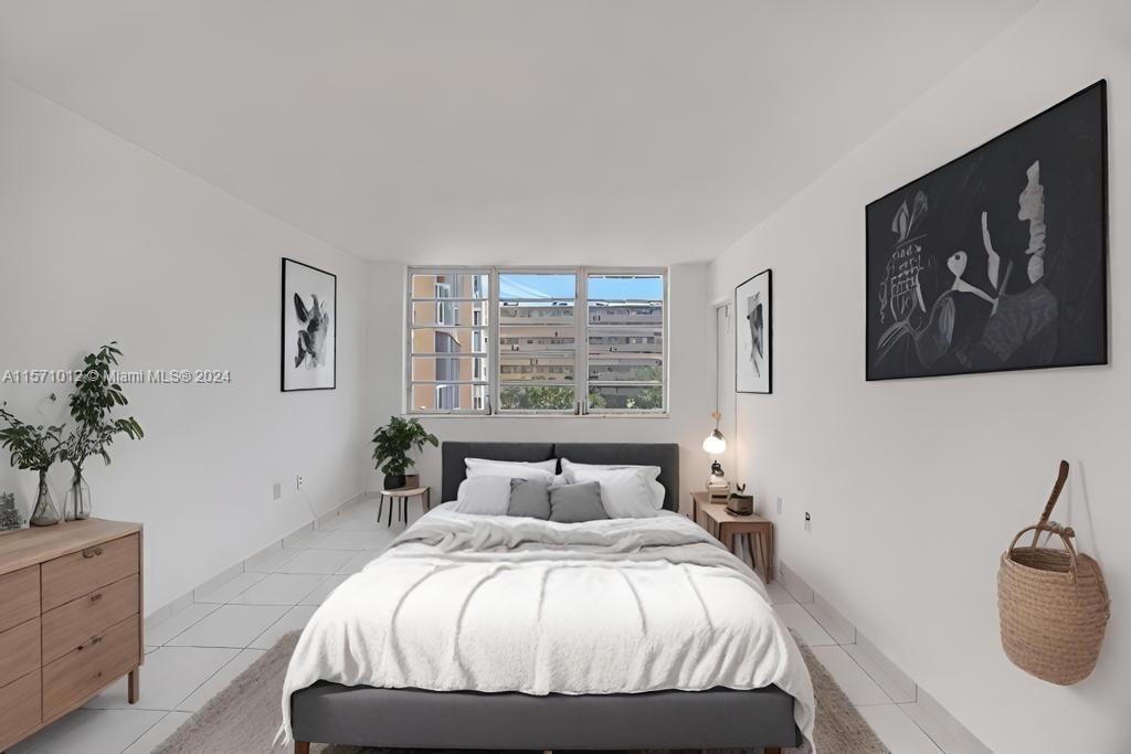 1750 NE 191st St # 2 Unit: 414-2