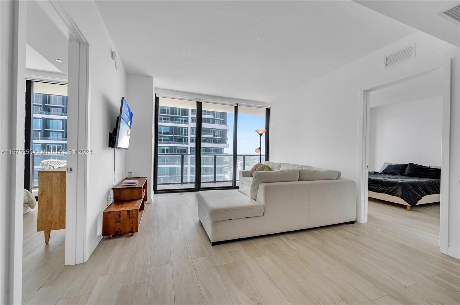 1300 S Miami Ave Unit: 2609
