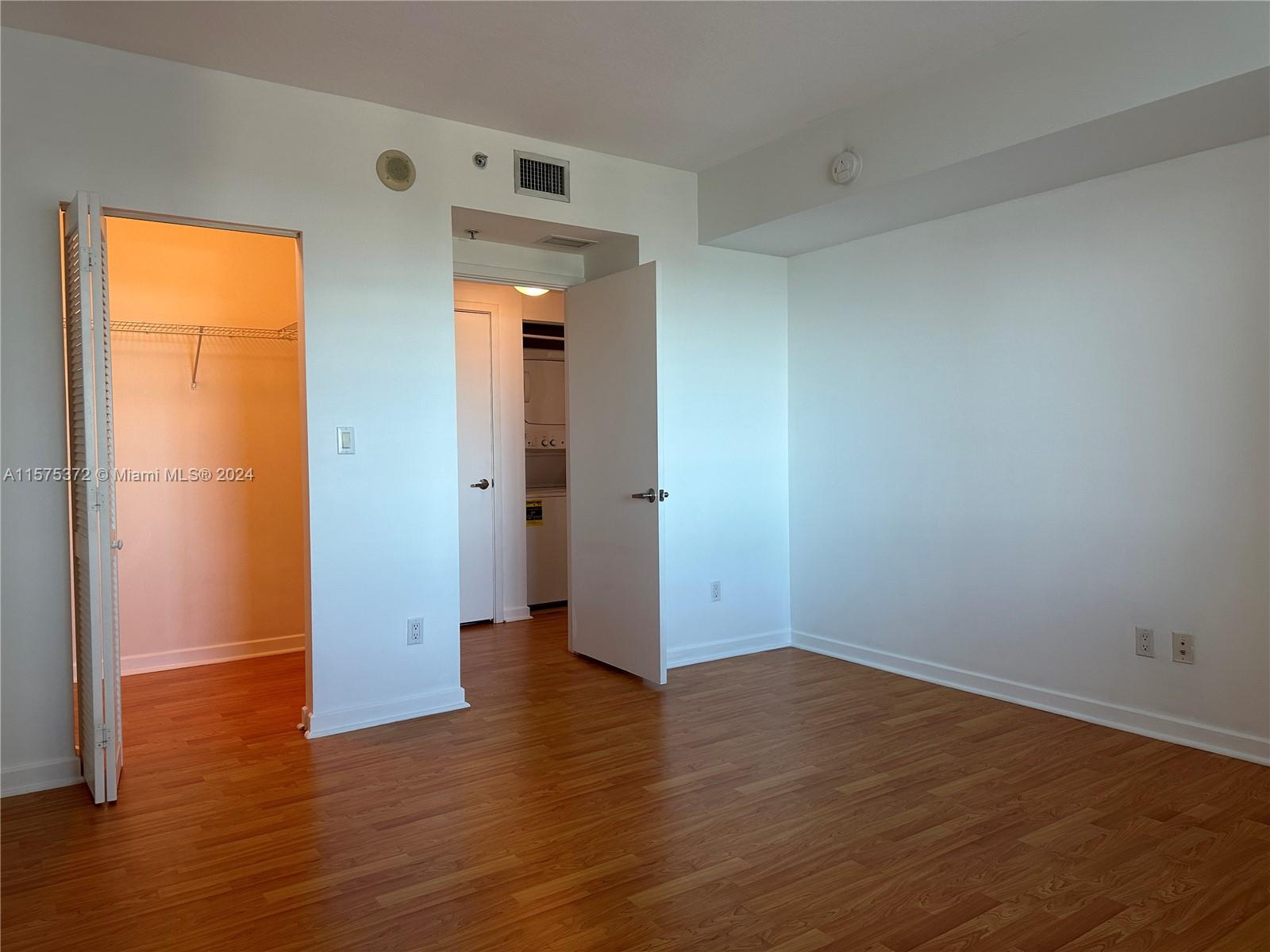 325 S BISCAYNE BL # 1516