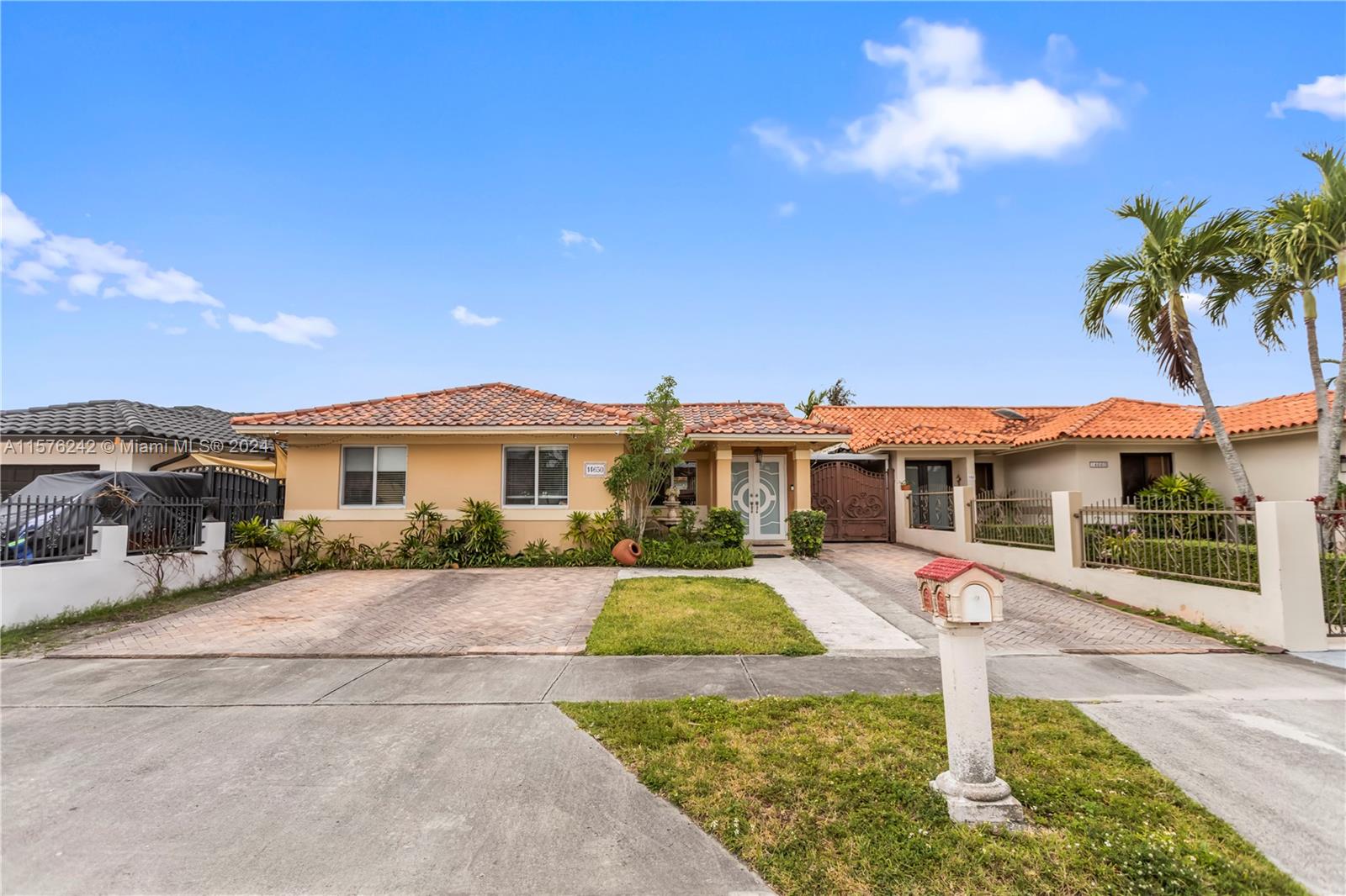 14650 SW 49th St
