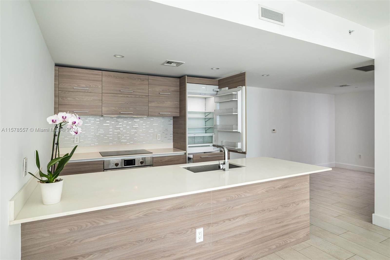 1300 S Miami Ave Unit: 2102