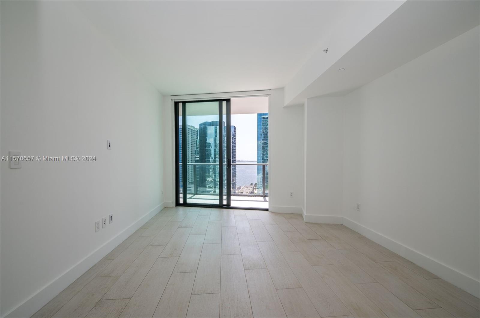 1300 S Miami Ave Unit: 2102